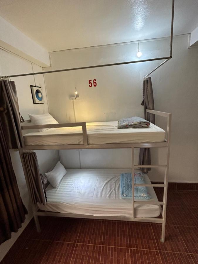 Vang Vieng Backpackers Hostel エクステリア 写真